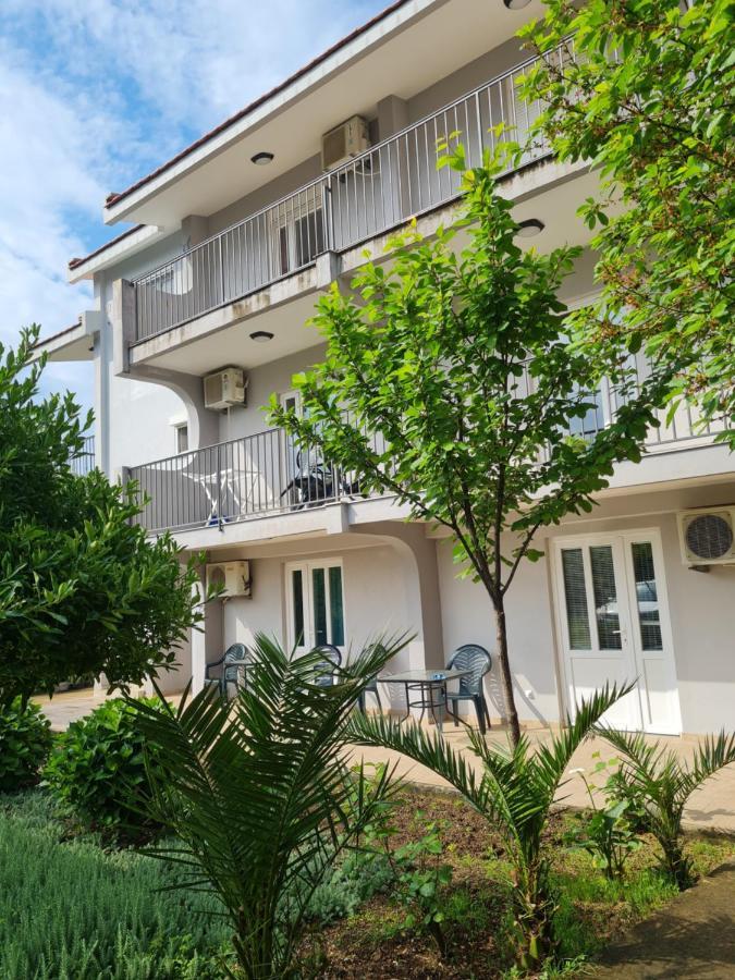 Apartments Macaso Бар Экстерьер фото