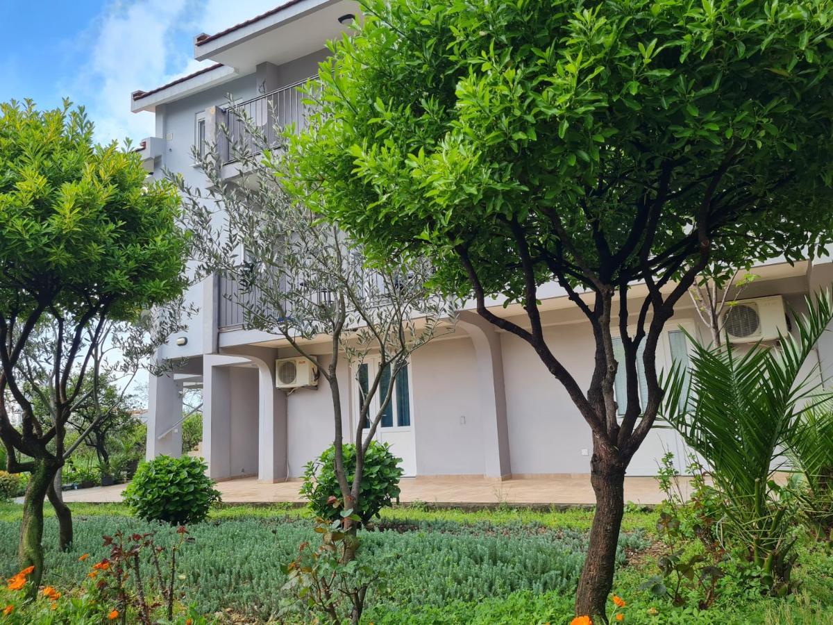 Apartments Macaso Бар Экстерьер фото